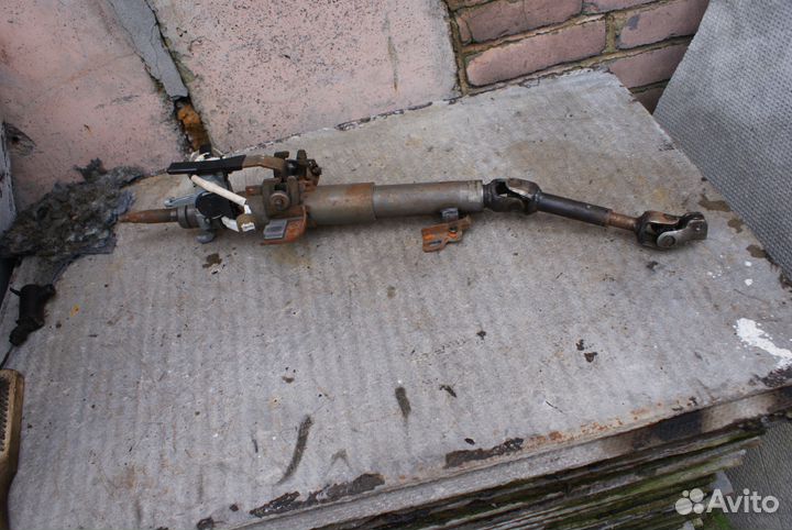 Рулевая колонка вал Mitsubishi Galant EA 990517040