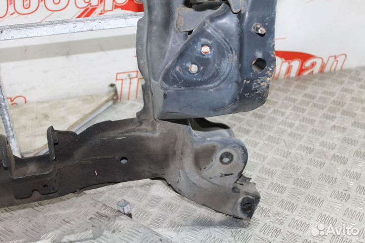 Подрамник передний Suzuki Grand Vitara 3 2,0 2,4л