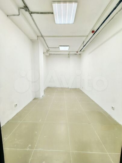 Новые офисы с водой на Б.Подгорной, 18-28 м²