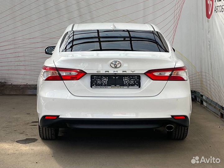 Toyota Camry 2.5 AT, 2019, 87 000 км