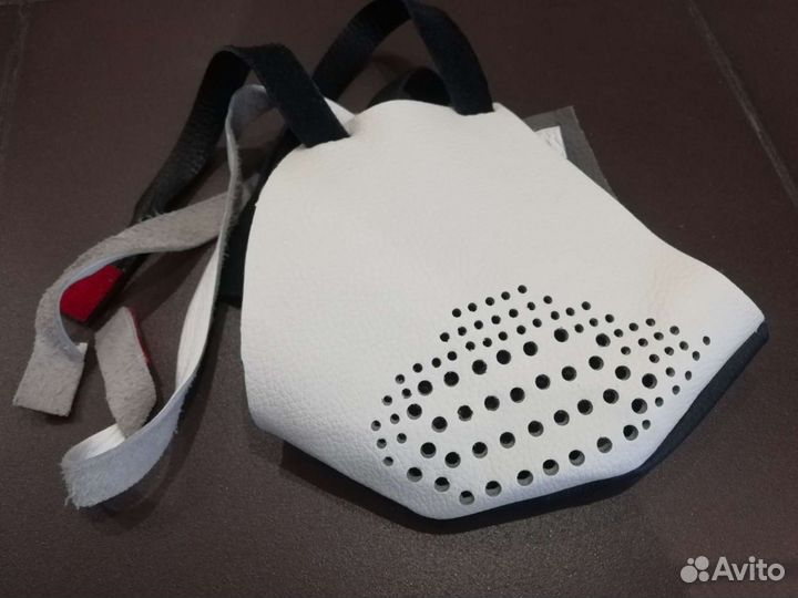 Маска кожаная бутафорская