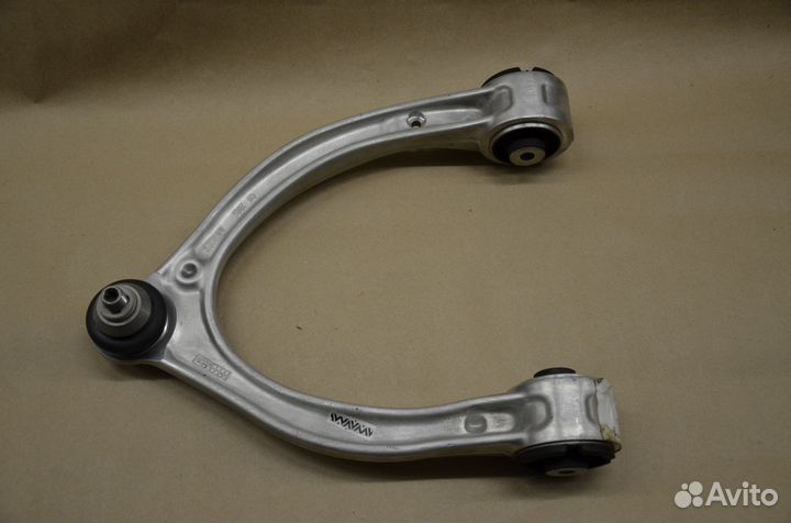 Рычаг верхний правый Mercedes C-class W205 E-class