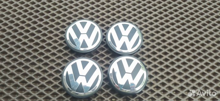 Колпачки колёсных дисков Volkswagen 3B7601171