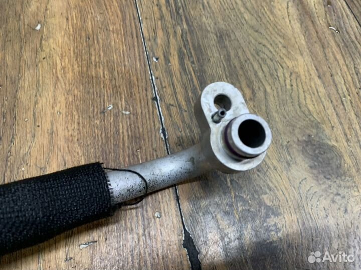 Volkswagen Amarok Трубка кондиционера