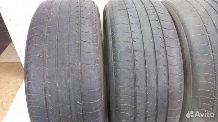 Yokohama dB Decibel E70 215/55 R17 93V