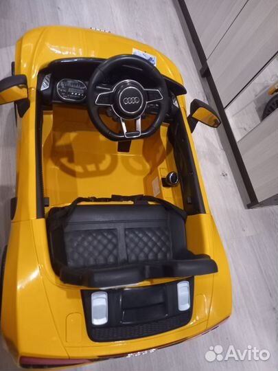 Детский электромобиль бу