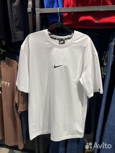 Футболка Nike белая