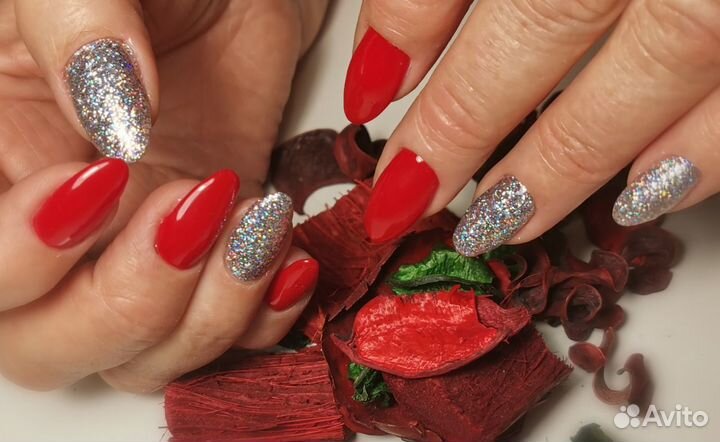 Маникюр. Педикюр