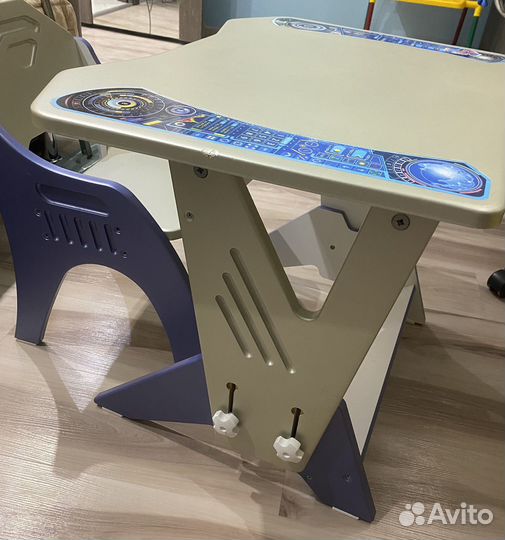 Детский стол и стул