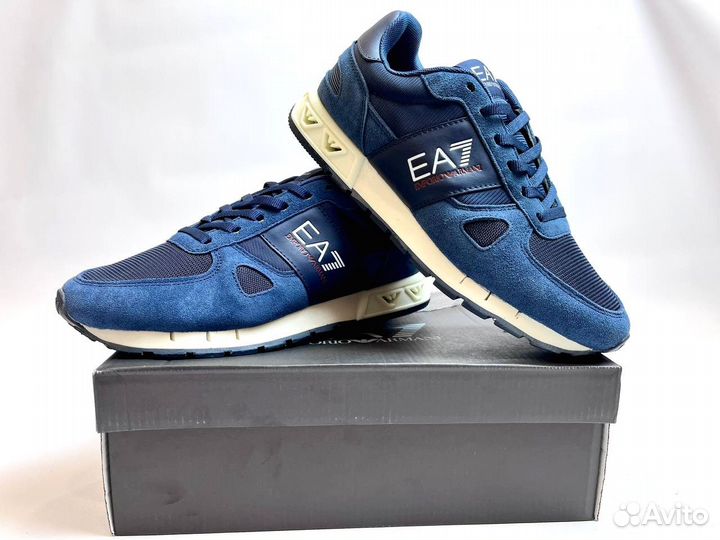 Кроссовки Armani универсальные