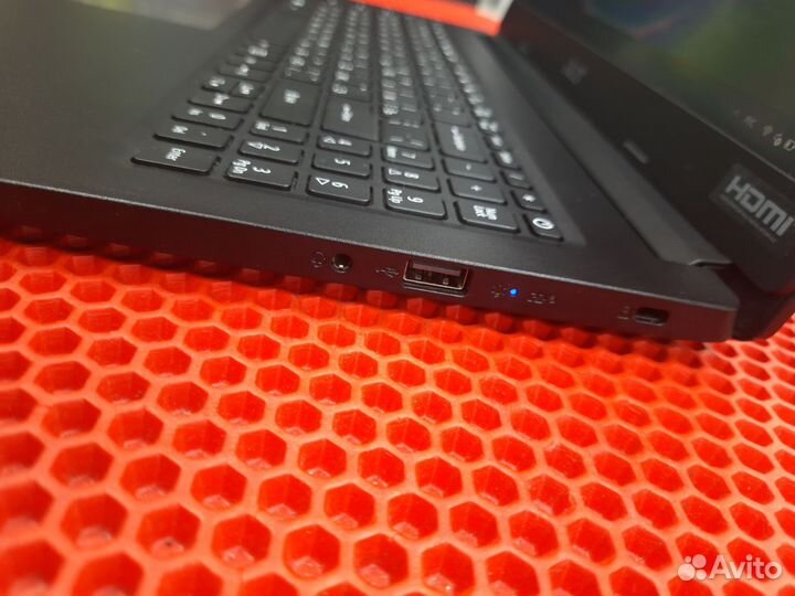 Ноутбук Acer Extenesa 15 4/128Gb