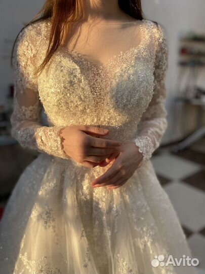 Свадебное платье