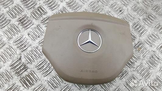 Подушка безопасности водителя mercedes benz GL-cla