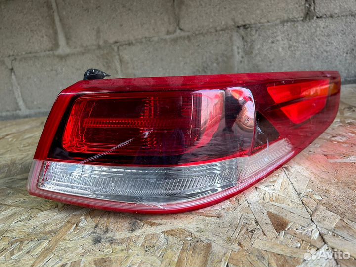 Фонарь задний правый Kia Optima 4 JF