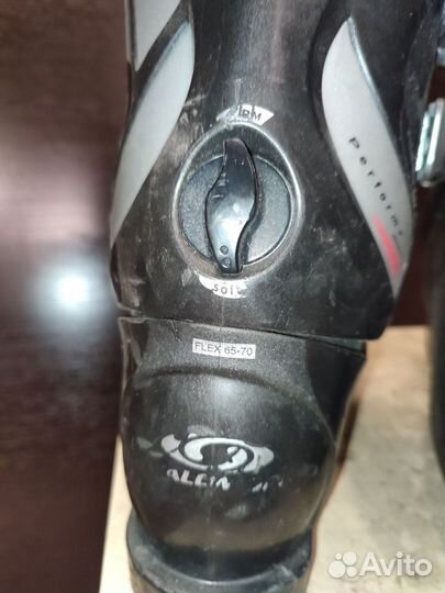 Горнолыжные ботинки Salomon performa