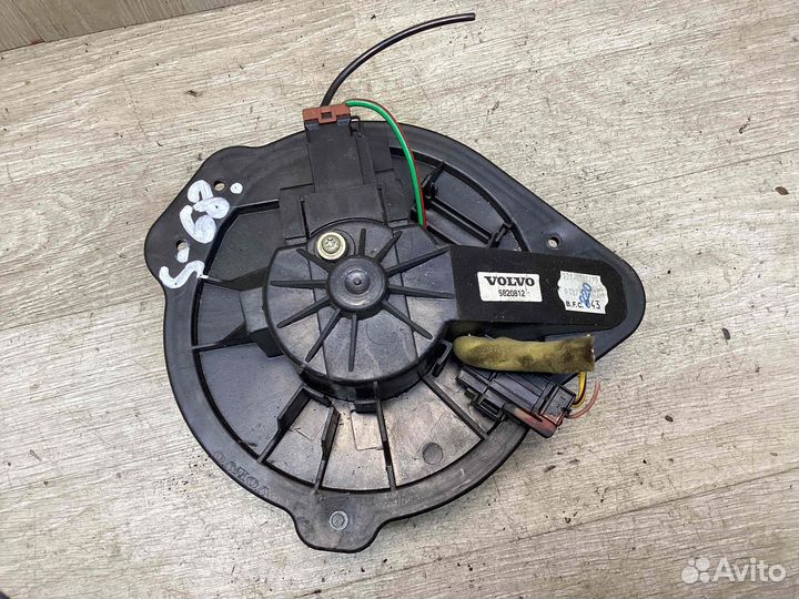 Моторчик печки Volvo 850