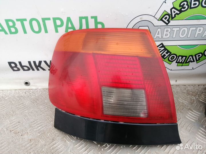 Фонарь задний левый Audi A4 B5 1996г