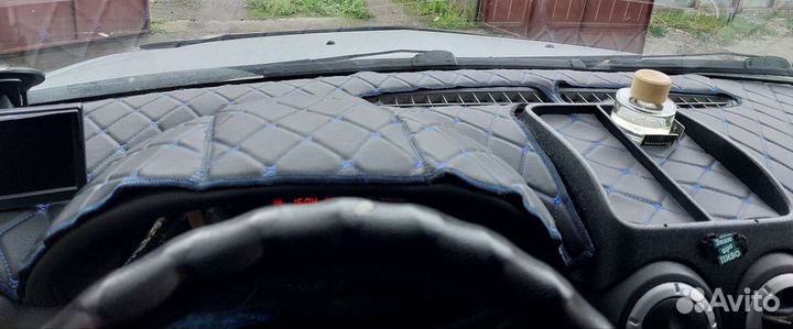 Накидка на панель приборов