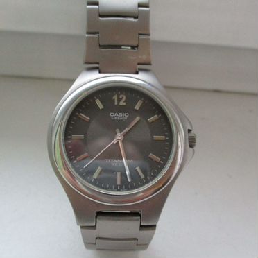Часы мужские Casio Lineage 1330 Titanium
