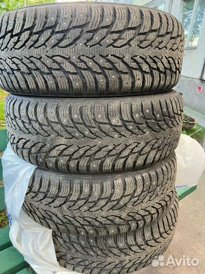 Nokian Tyres Hakkapeliitta 9 SUV 235/60 R18