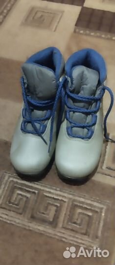 Лыжные ботинки