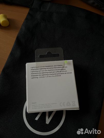Apple lightning to jack adapter (оригинал)