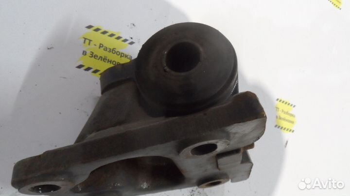 Кронштейн кабины левый scania 116098