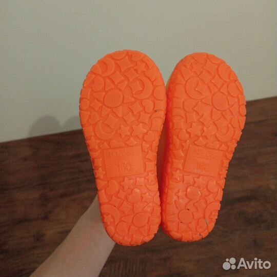 Резиновые сапоги