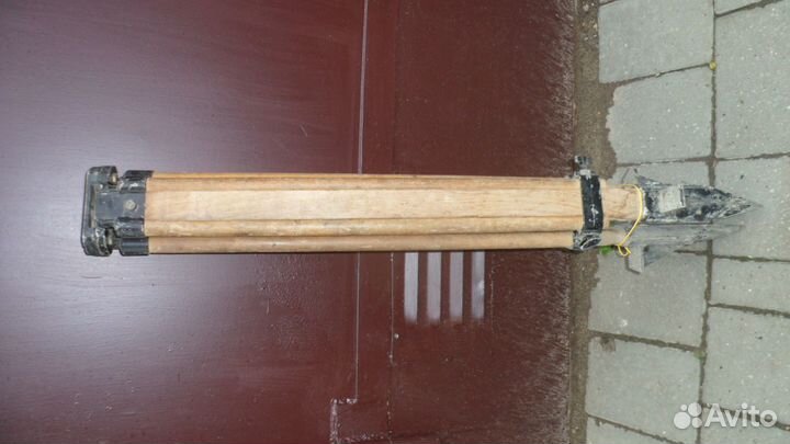 Тринога геодезическая