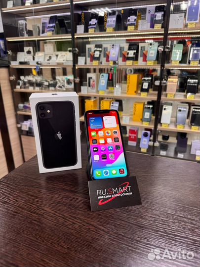 iPhone 11, 64 ГБ