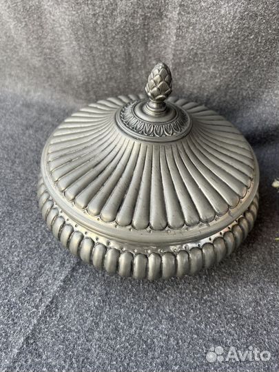 Шкатулка, конфетница, ваза из олова. Винтаж