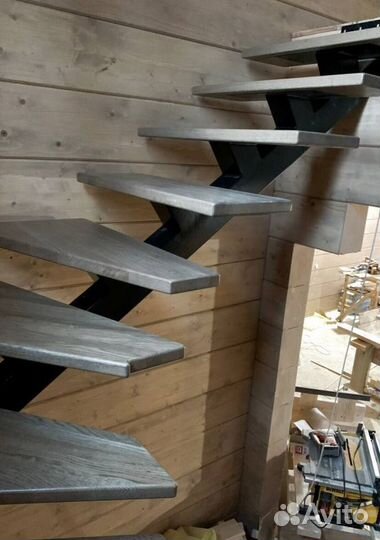 Металлокаркасов лестниц Изготовление