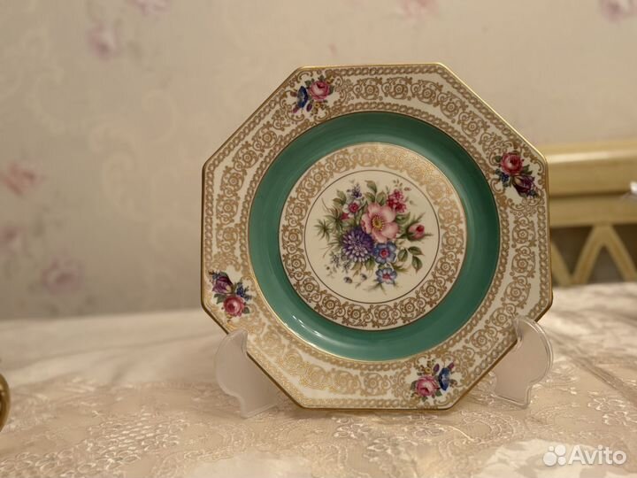 Набор тарелок