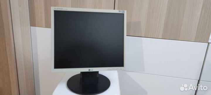 LG flatron L1751SQ-GN