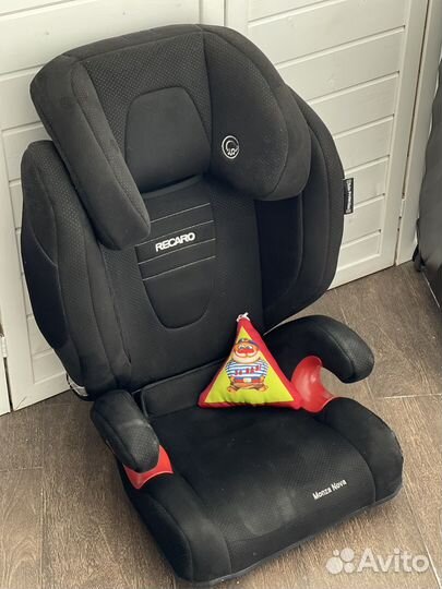 Автокресло Recaro monza nova