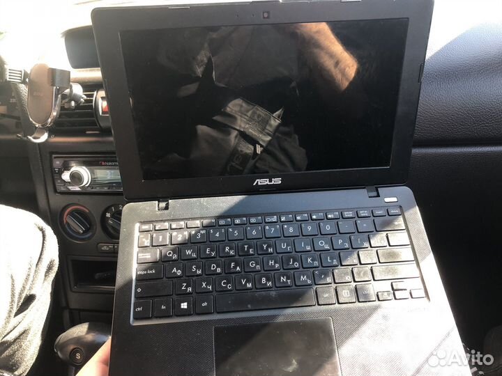 Нетбук asus