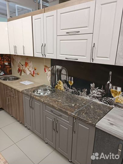 Новый кухонный гарнитур 1.5м