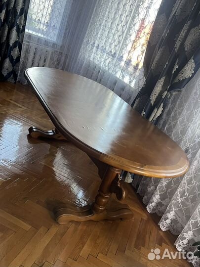 Стол деревянный