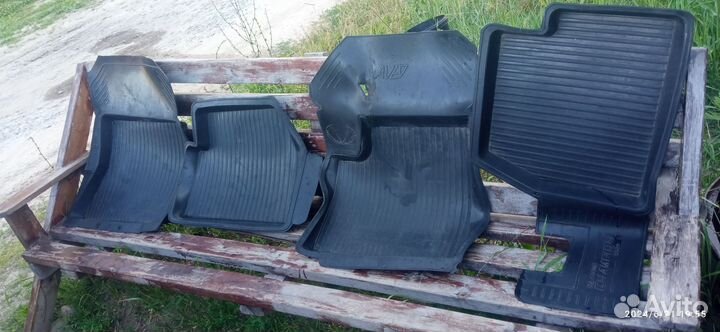 Резиновый коврик