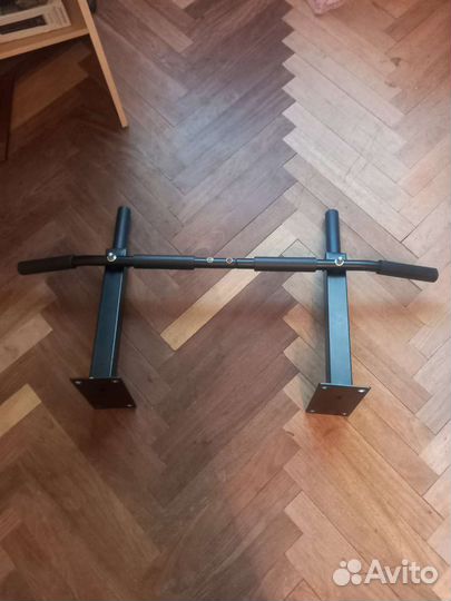 Скамья для пресса, и турник