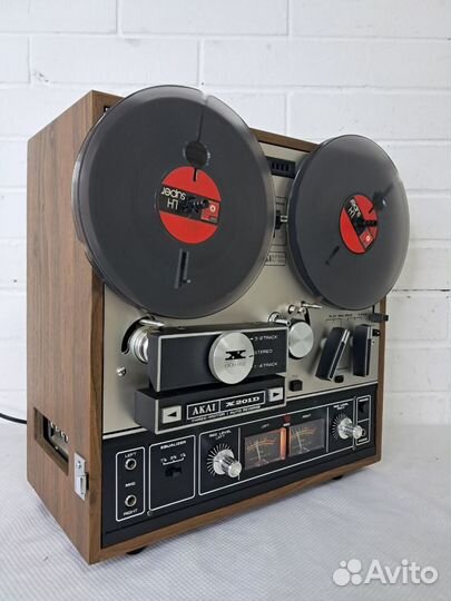 Магнитофон Akai X-201D, 1972г. из Европы