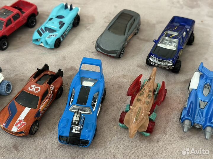 Hot wheels машинки