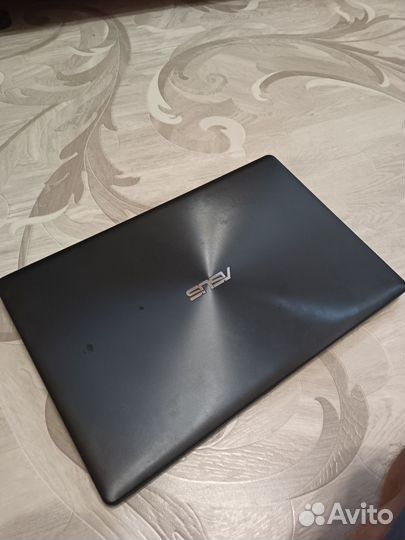 Продаю ноутбук asus