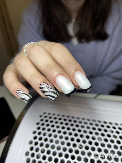 Маникюр, наращивание, модель на маникюр