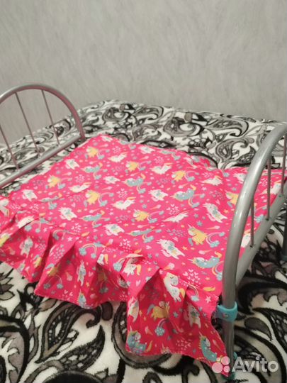 Игрушка кровать для куклы