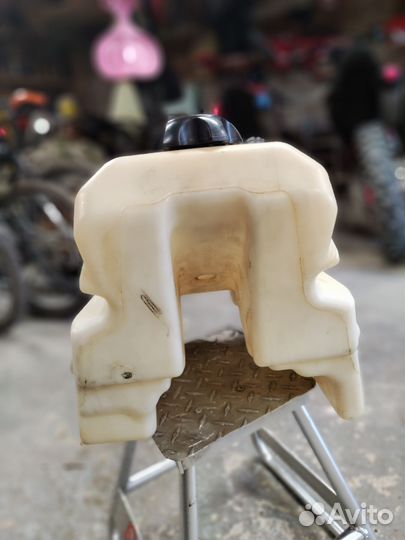 Топливный бак на мотоцикл