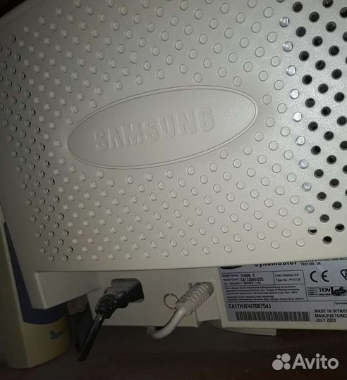 Продам монитор Samsung SyncMaster 765 mb