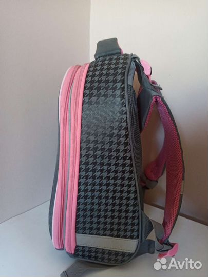 Рюкзак школьный