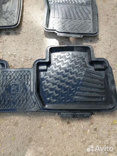 Резиновые коврики mitsubishi outlander XL