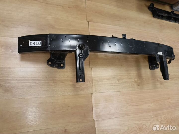 Усилитель переднего бампера KIA stinger